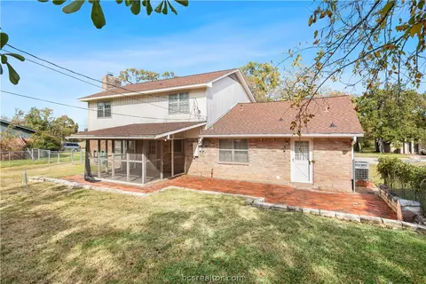 2804 Camelot Dr, Bryan, TX 77802 photo 15