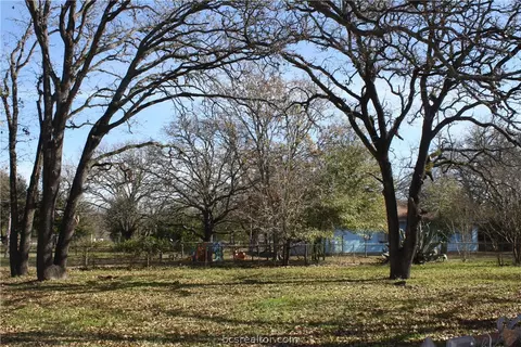 2109 Stevens Dr, Bryan, TX 77803 photo 16