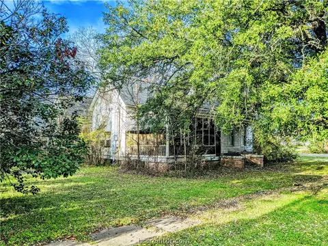 609 E Logan St, Calvert, TX 77837 photo 24