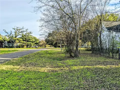 609 E Logan St, Calvert, TX 77837 photo 43