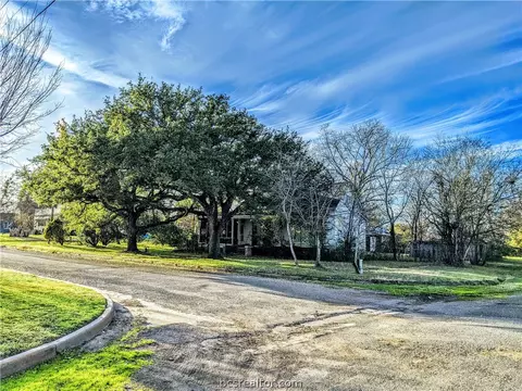 609 E Logan St, Calvert, TX 77837 photo 50