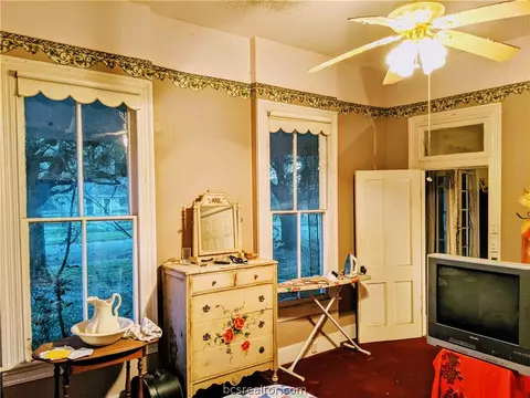 609 E Logan St, Calvert, TX 77837 photo 20