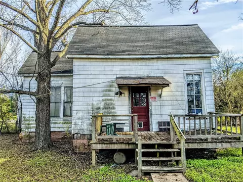 609 E Logan St, Calvert, TX 77837 photo 30