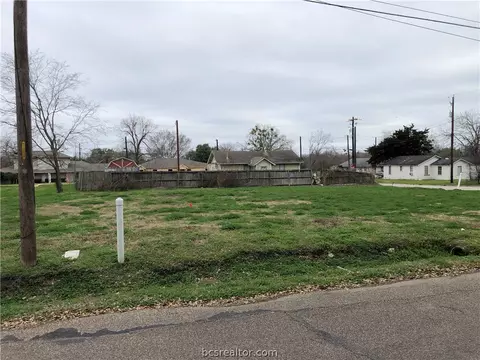 1203 Bradley St, Bryan, TX 77803 photo 1
