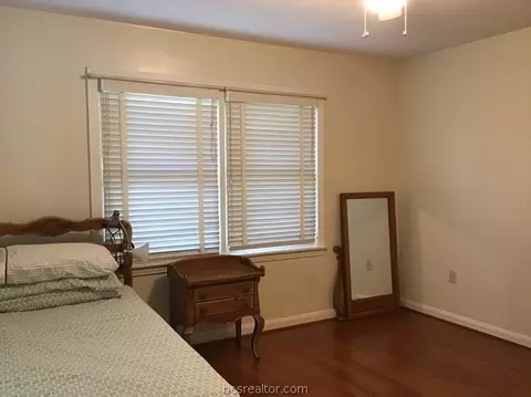 906 North Ave, Bryan, TX 77802 photo 12