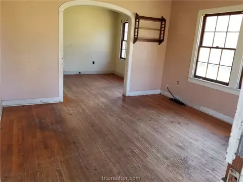 1109 Ettle St, Bryan, TX 77803 photo 6