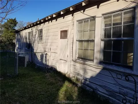 1109 Ettle St, Bryan, TX 77803 photo 8