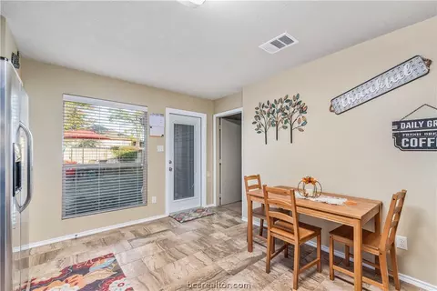 2106 Gateshead Rd, Bryan, TX 77801 photo 11