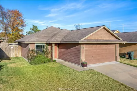 2106 Gateshead Rd, Bryan, TX 77801 photo 2