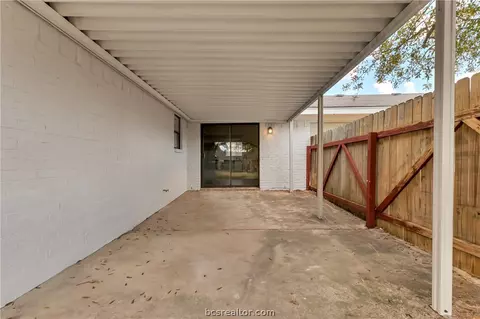 3812 Spring Holw, Bryan, TX 77802 photo 19