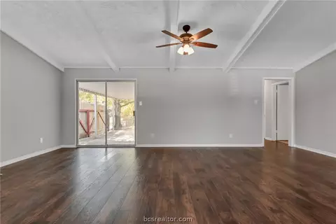 3812 Spring Holw, Bryan, TX 77802 photo 7