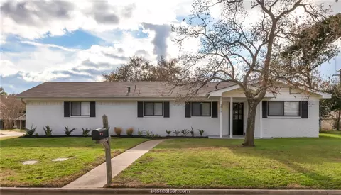 3812 Spring Holw, Bryan, TX 77802 photo 1