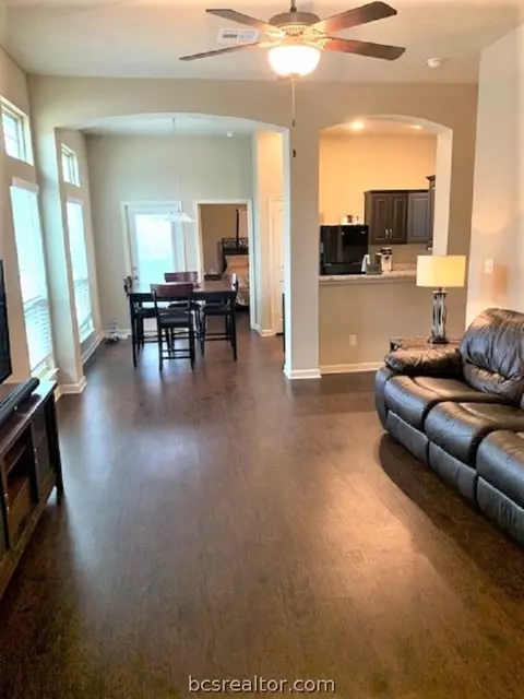 3028 Positano Loop, Bryan, TX 77808 photo 4
