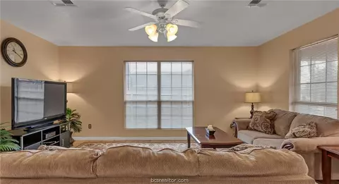403 Wallace St, Bryan, TX 77803 photo 6