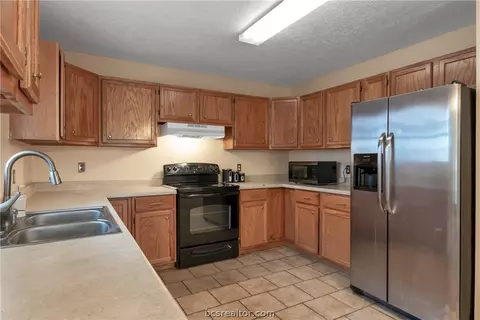 403 Wallace St, Bryan, TX 77803 photo 11