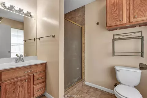 403 Wallace St, Bryan, TX 77803 photo 14