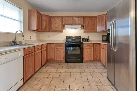 403 Wallace St, Bryan, TX 77803 photo 10