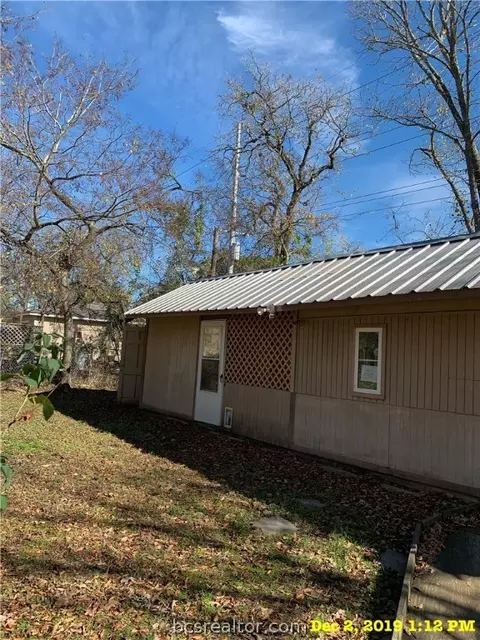 227 Lynn Dr, Bryan, TX 77801 photo 1