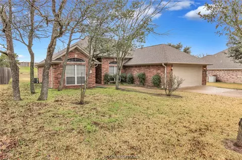 1810 Gray Stone Dr, Bryan, TX 77807 photo 3