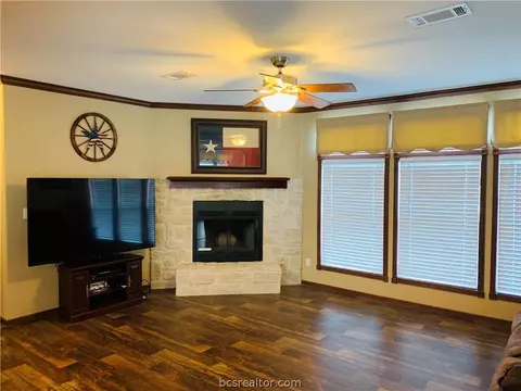 3630 Rabbit Ln, Bryan, TX 77808 photo 7