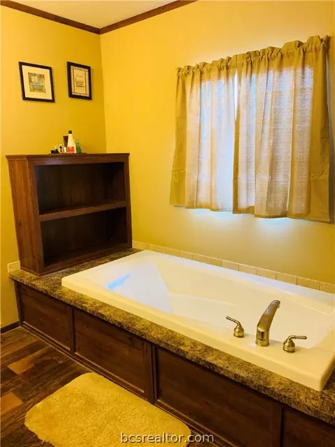 3630 Rabbit Ln, Bryan, TX 77808 photo 11