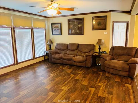 3630 Rabbit Ln, Bryan, TX 77808 photo 8
