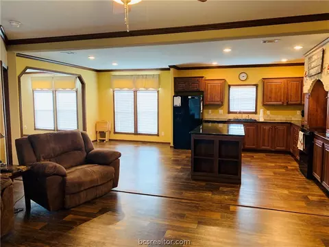 3630 Rabbit Ln, Bryan, TX 77808 photo 6