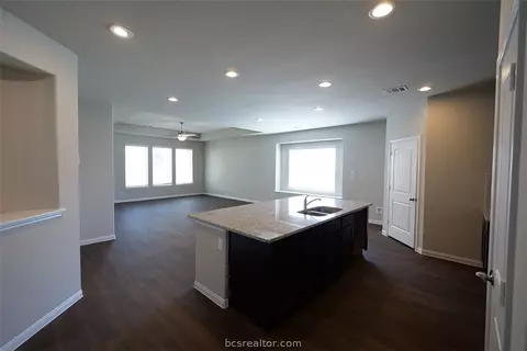 4713 Nopalitos Way, Bryan, TX 77807 photo 4