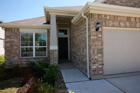 4713 Nopalitos Way, Bryan, TX 77807 photo 2