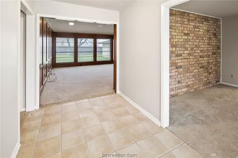 2702 Arbor Dr, Bryan, TX 77802 photo 6