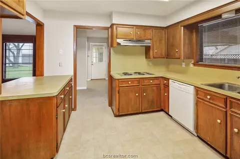 2702 Arbor Dr, Bryan, TX 77802 photo 13