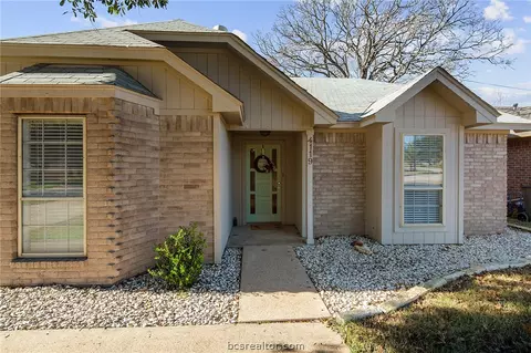4119 Willow Oak St, Bryan, TX 77802 photo 3