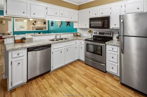 4119 Willow Oak St, Bryan, TX 77802 photo 14