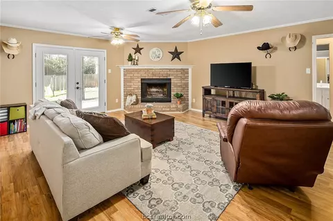 4119 Willow Oak St, Bryan, TX 77802 photo 6