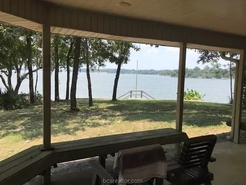 301 Elliott Cove Loop, Trinity, TX 75862 photo 14