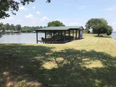301 Elliott Cove Loop, Trinity, TX 75862 photo 7