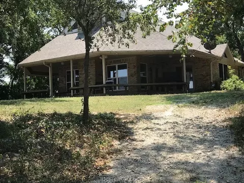 301 Elliott Cove Loop, Trinity, TX 75862 photo 2