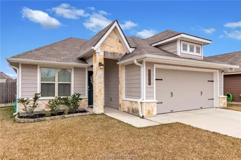 2124 Dumfries Dr, Bryan, TX 77807 photo 1