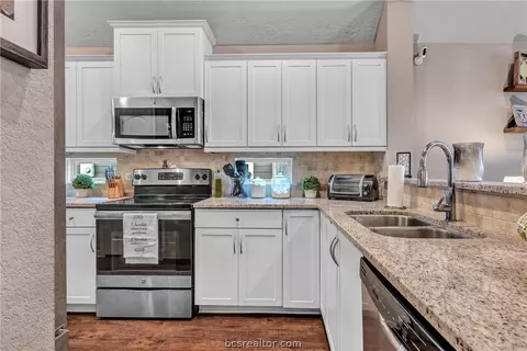 2124 Dumfries Dr, Bryan, TX 77807 photo 7