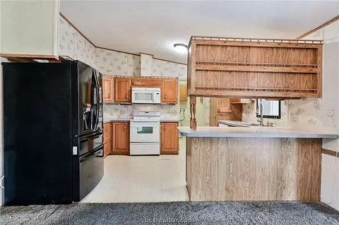 7846 Grassbur Rd, Bryan, TX 77808 photo 10