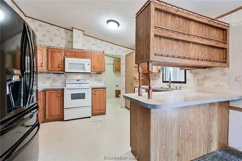 7846 Grassbur Rd, Bryan, TX 77808 photo 9