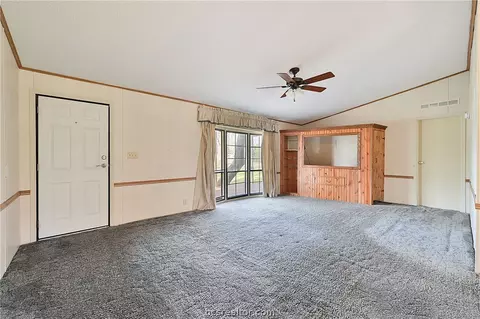 7846 Grassbur Rd, Bryan, TX 77808 photo 4