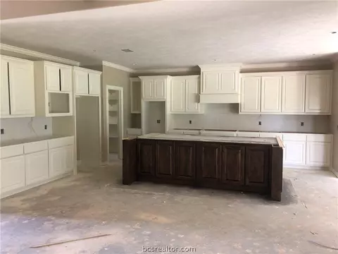 5013 Angel Ln, Bryan, TX 77808 photo 6