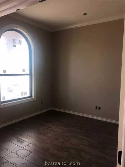 5013 Angel Ln, Bryan, TX 77808 photo 9