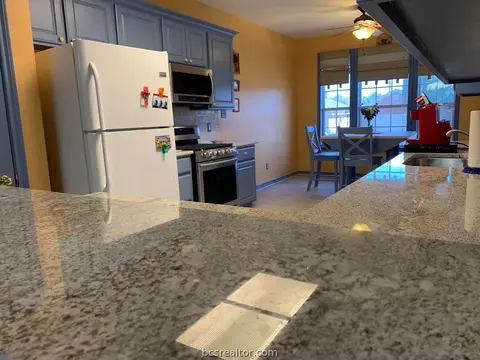 2601 Trophy Dr, Bryan, TX 77802 photo 6