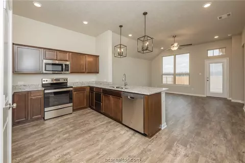 2107 Markley Dr, Bryan, TX 77807 photo 22