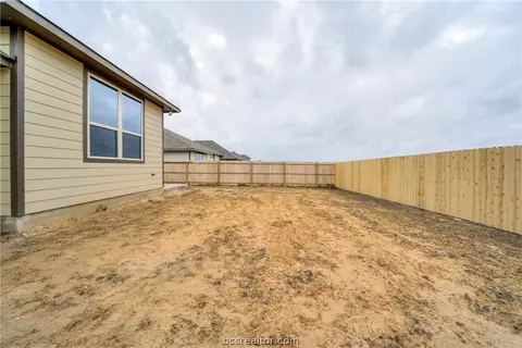 2107 Markley Dr, Bryan, TX 77807 photo 12