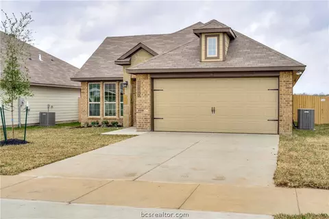 2107 Markley Dr, Bryan, TX 77807 photo 2