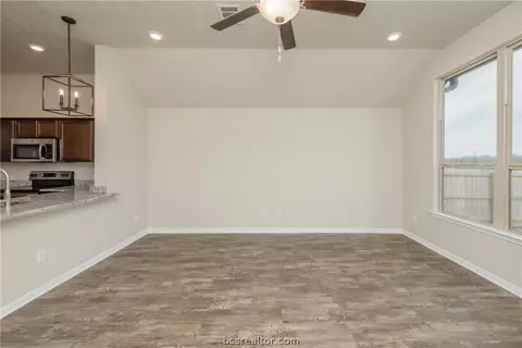 2107 Markley Dr, Bryan, TX 77807 photo 32