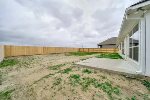 2026 Viva Rd, Bryan, TX 77807 photo 9